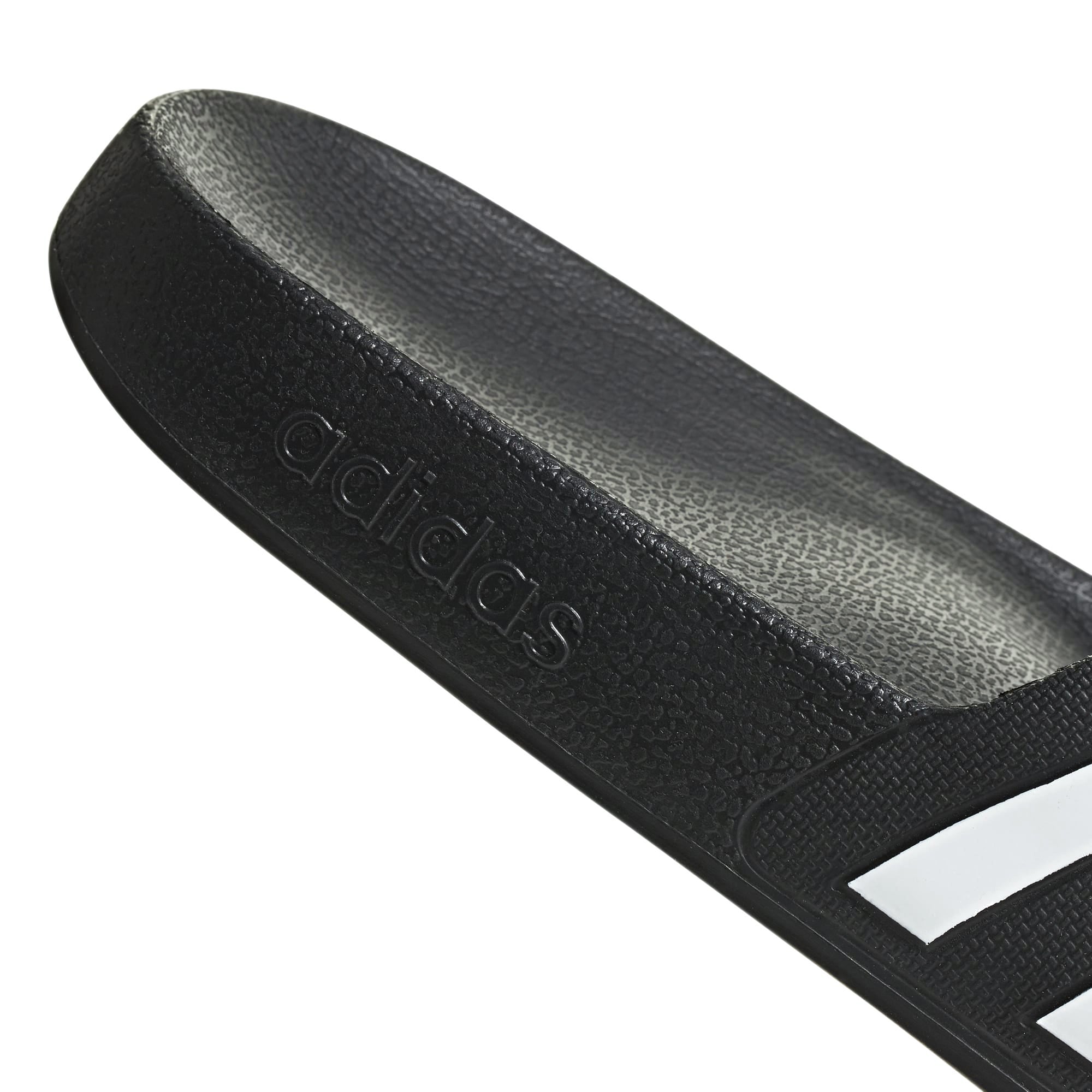 Adidas chaussons Adilette noir/blanc