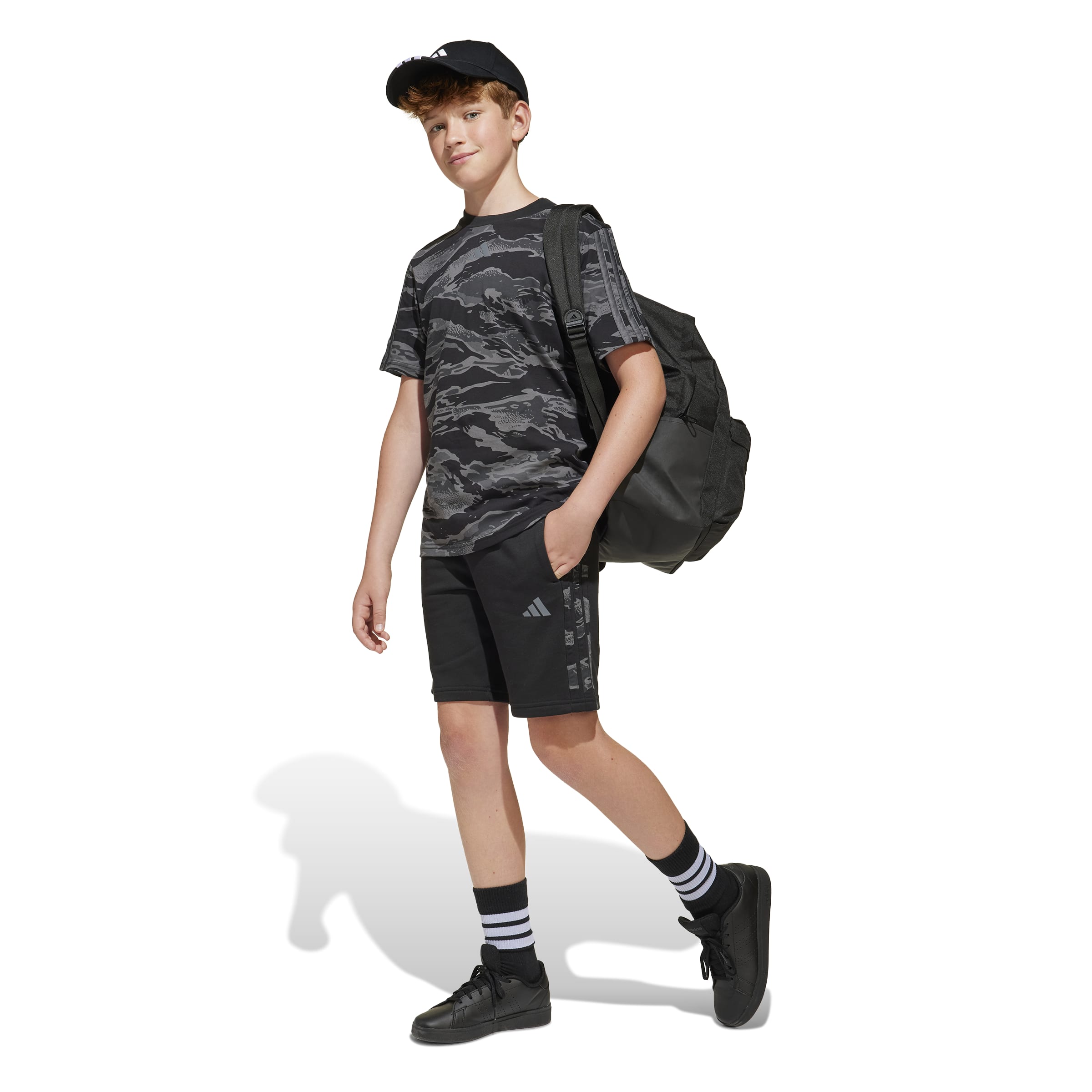 Adidas pet logo LT NL zwart