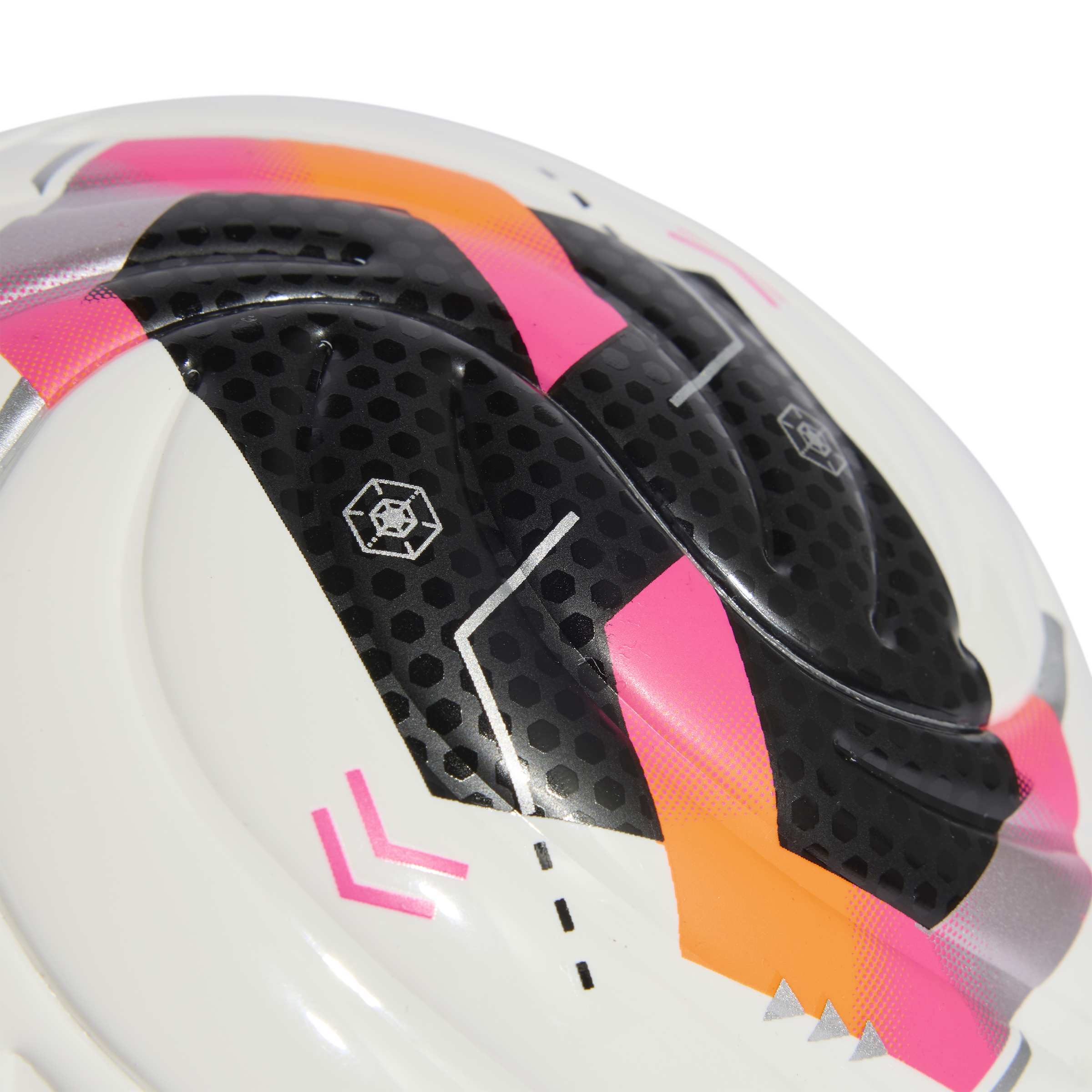 Adidas CNXT26 maat 1 (Mini) wit