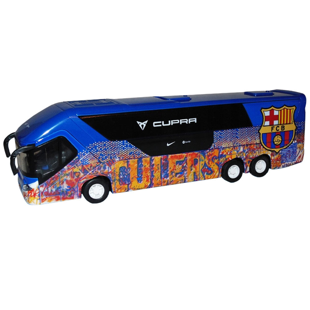 Juventus player bus toy car "Live Ahead"