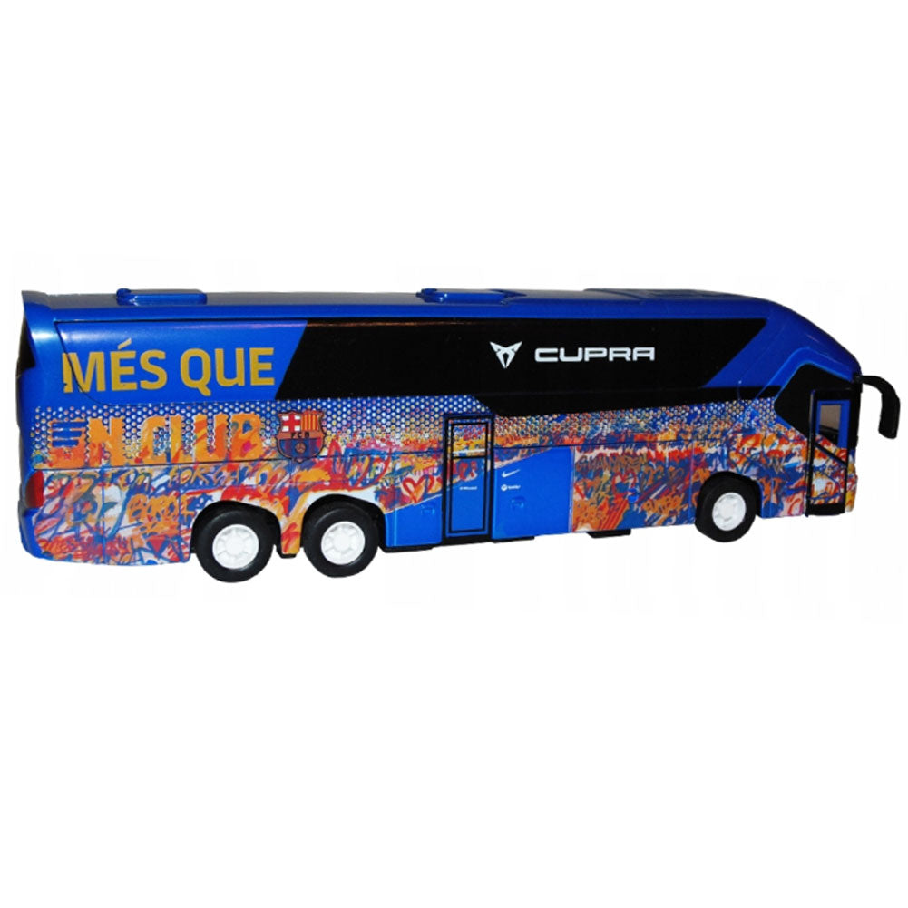 Juventus player bus toy car "Live Ahead"