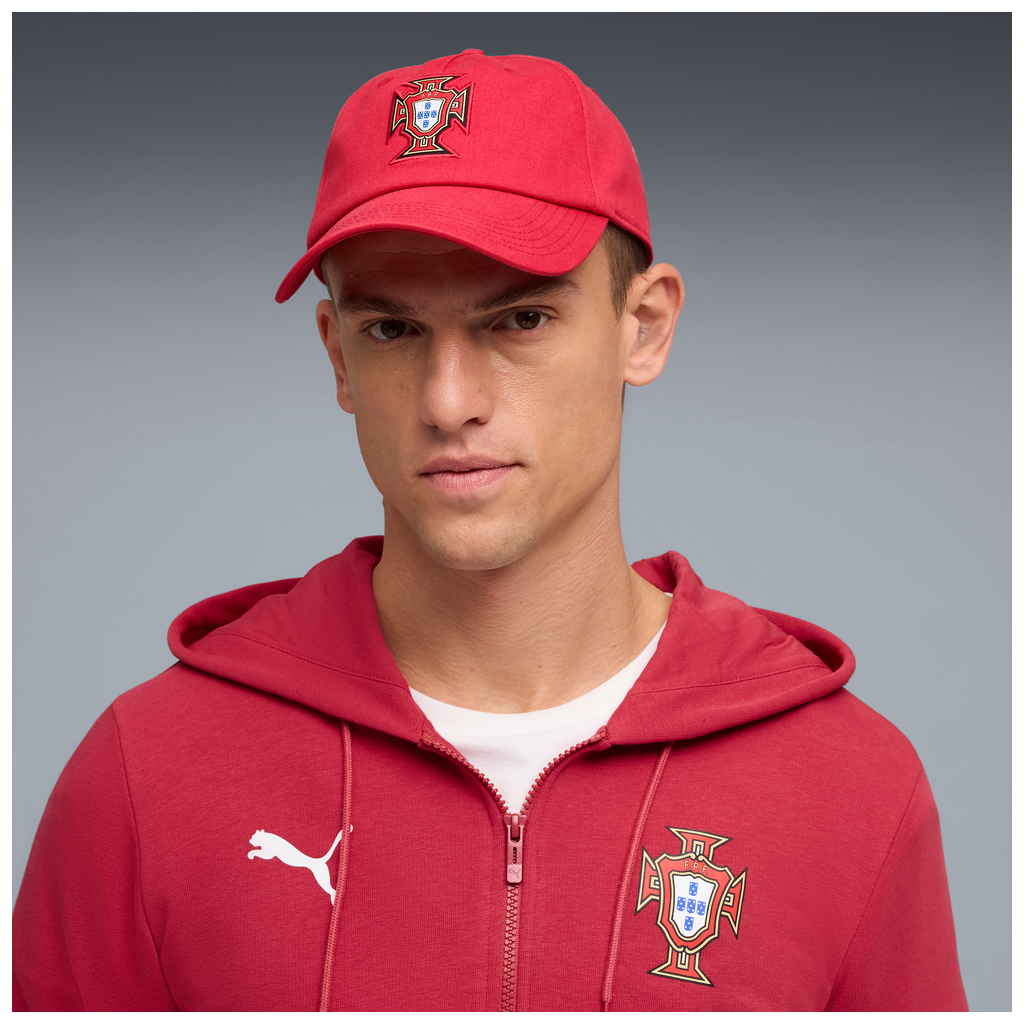 Portugal pet Puma rood