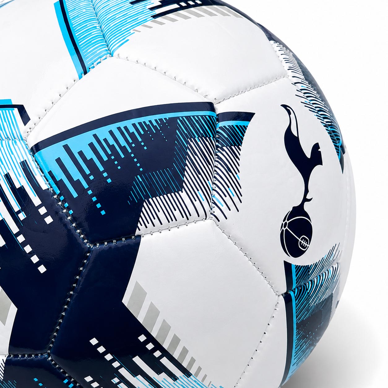 Tottenham bal Blitz